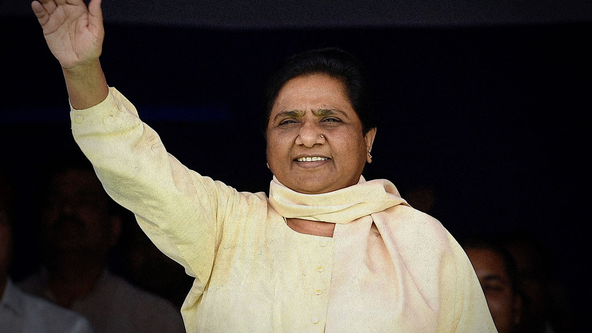 Will teach a lesson to SP 'goons', fumes Mayawati – India TV
