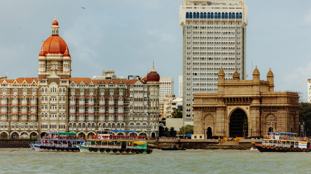 Congress reverses course before Mumbai civic polls