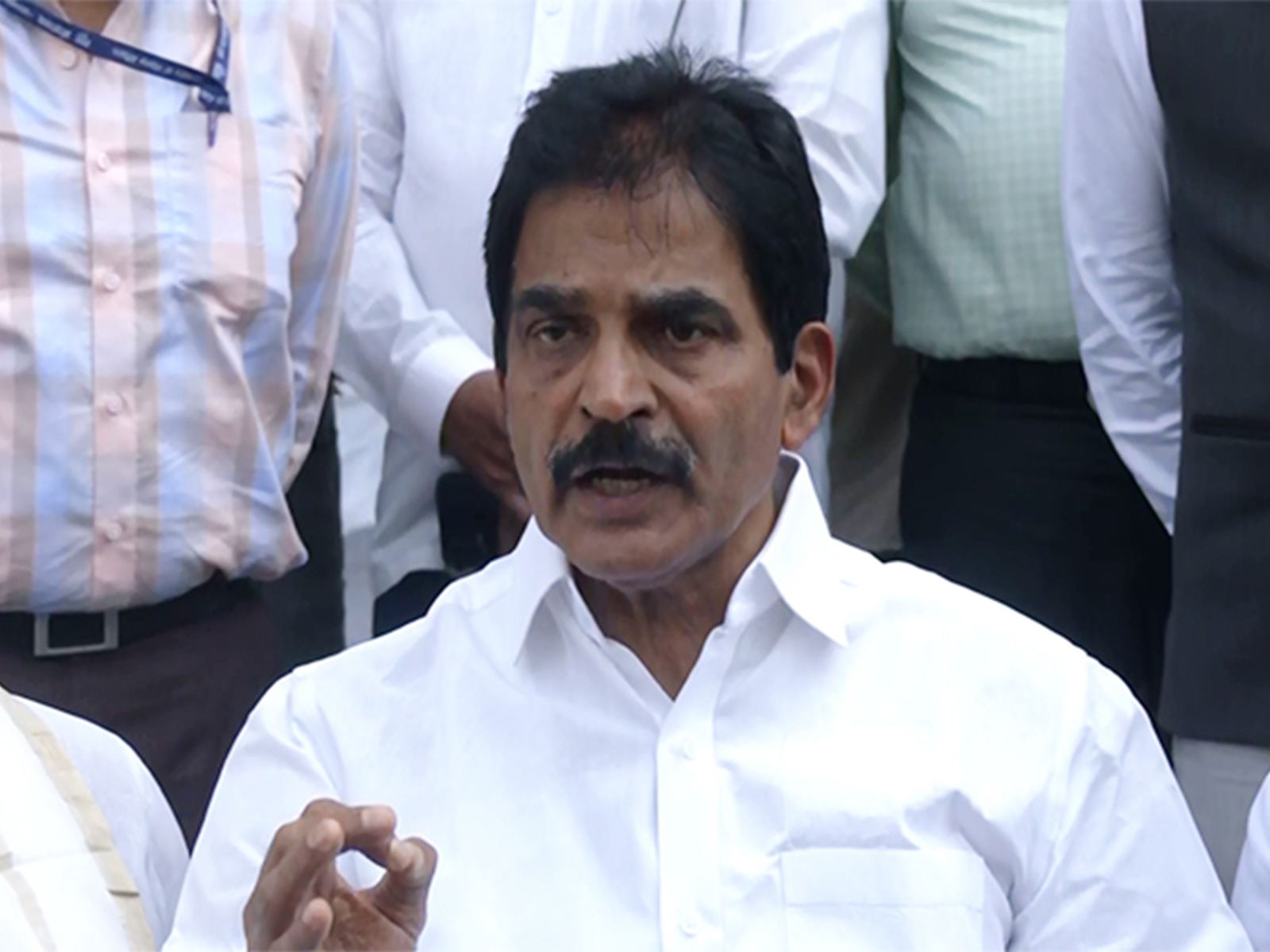 Venugopal dares BJP to counter Gandhi