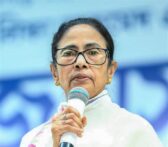 Mamata widens Bengal poll attack