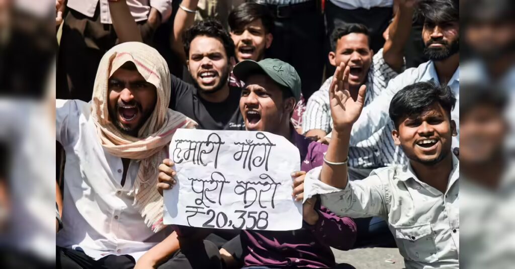 Uttar Pradesh raises floor pay after Noida unrest
